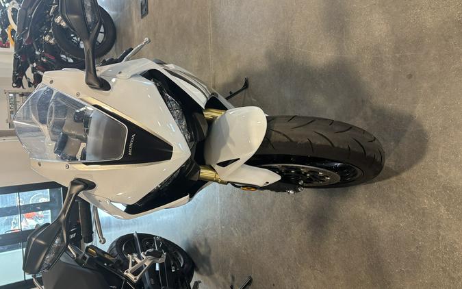 2025 Honda CBR1000RR-R Fireblade SP