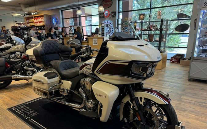 2026 Indian Pursuit Limited Signature Series Frontier Pearl / Revere Red
