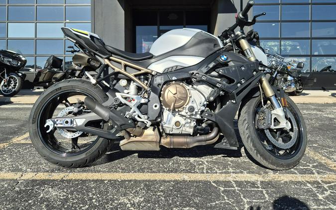 2022 BMW S 1000 R