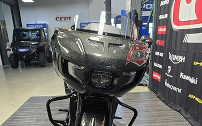 2026 Indian CHALLENGER DARK HORSE + 112 & AUDIO PACKAGE