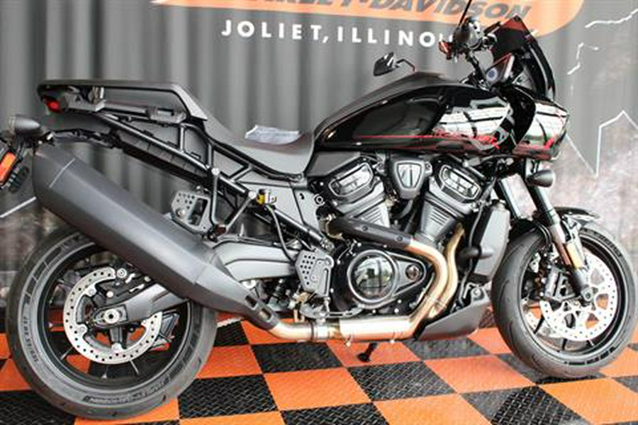 2025 Harley-Davidson Pan America® 1250 ST