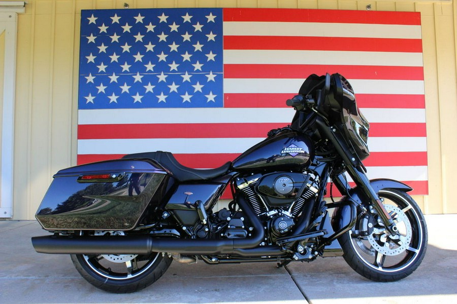 2025 Harley-Davidson® FLHX - Street Glide®