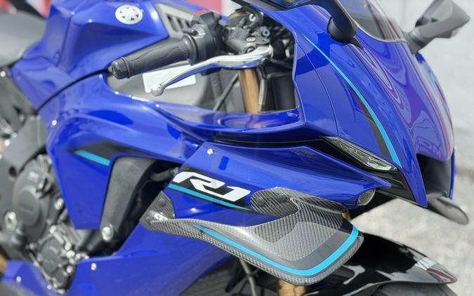 2026 Yamaha YZF-R1 Team Yamaha Blue - 01068C