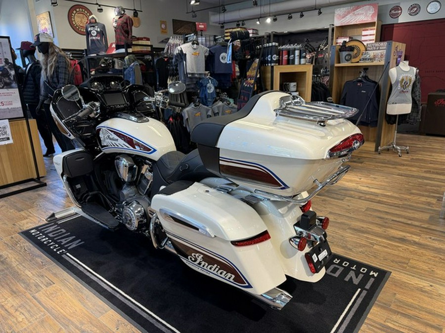2026 Indian Pursuit Limited Signature Series Frontier Pearl / Revere Red