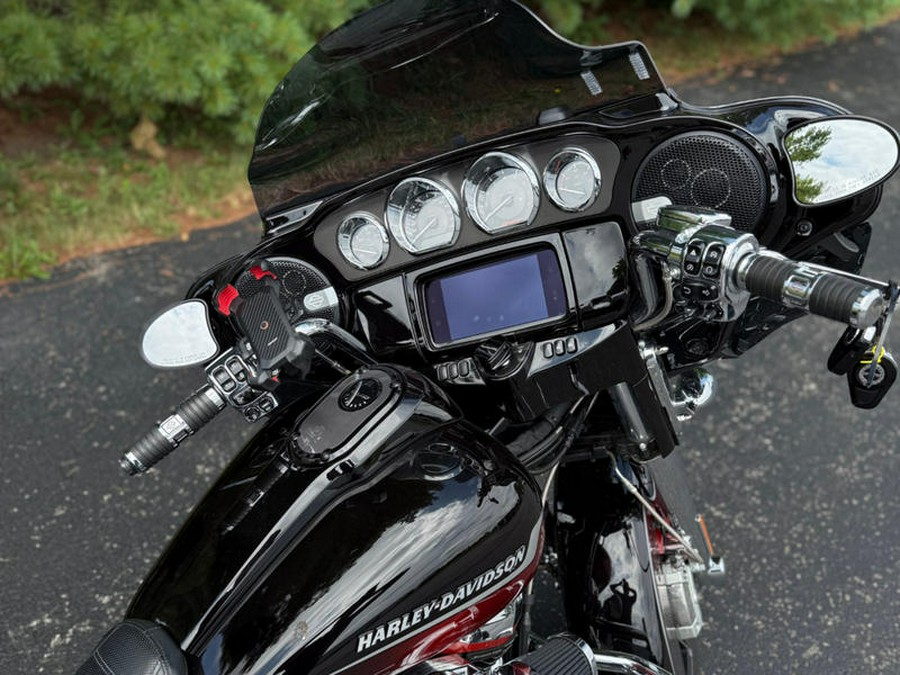 2021 Harley-Davidson® FLHXSE - CVO™ Street Glide®