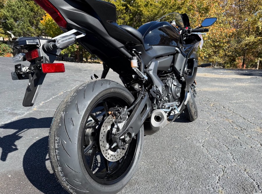 2025 Yamaha YZF-R7