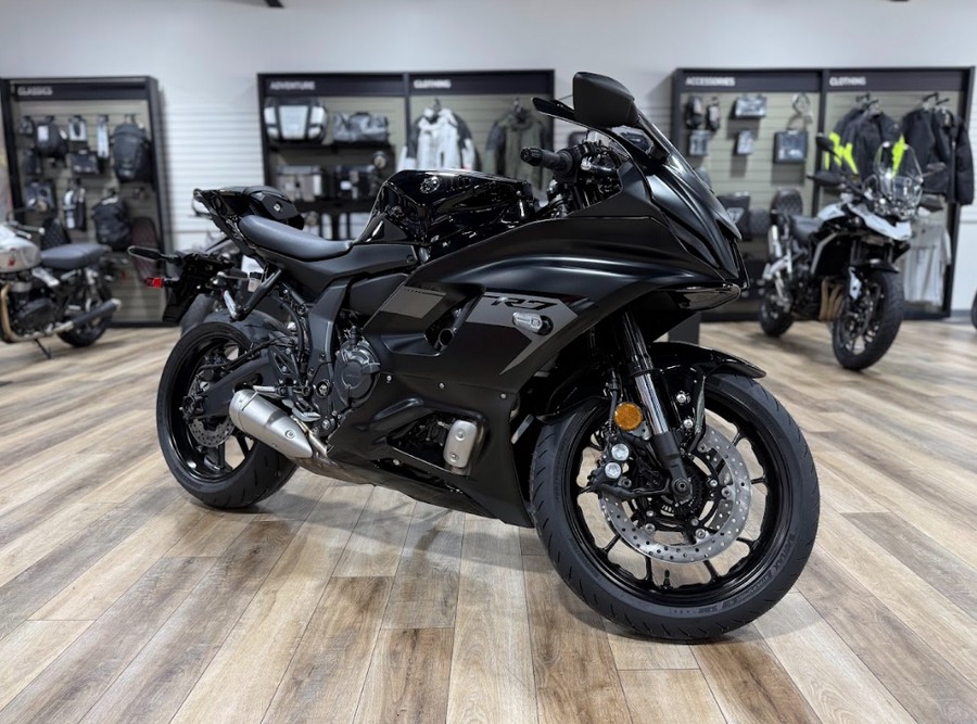 2025 Yamaha YZF-R7