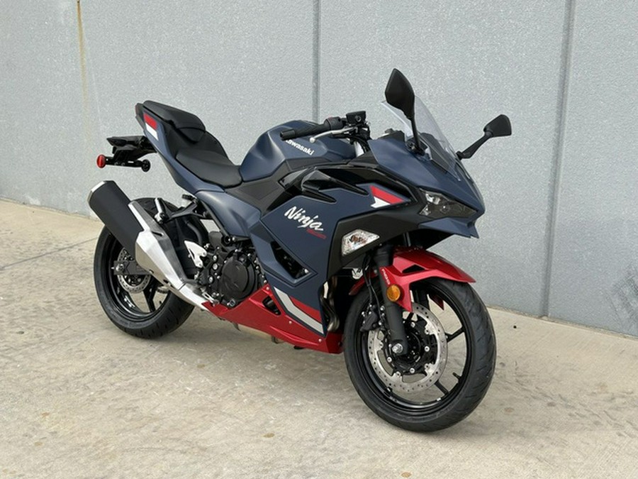 2026 Kawasaki Ninja 500 ABS Metallic Matte Twilight Blue SE ABS