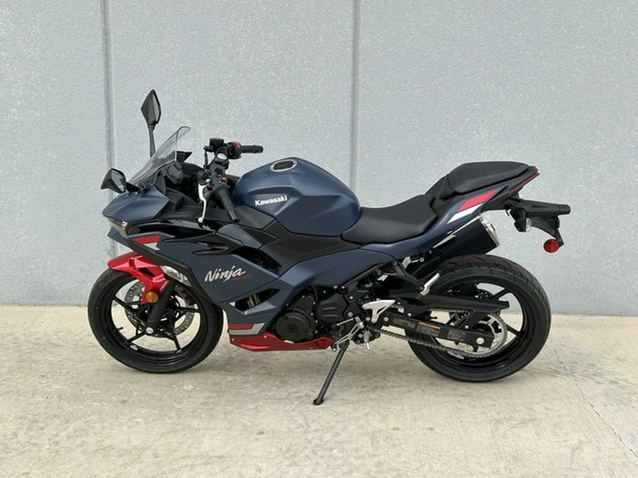 2026 Kawasaki Ninja 500 ABS Metallic Matte Twilight Blue SE ABS