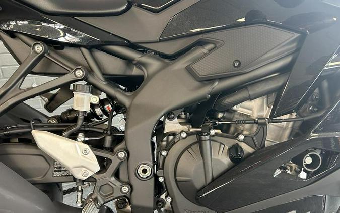 2025 Kawasaki NINJA® ZX™-4R ABS