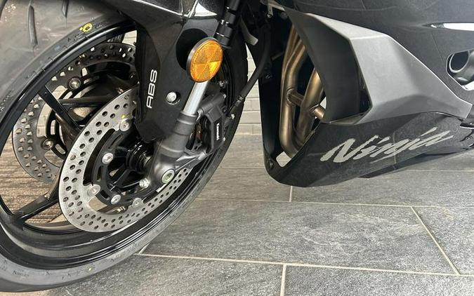 2025 Kawasaki NINJA® ZX™-4R ABS