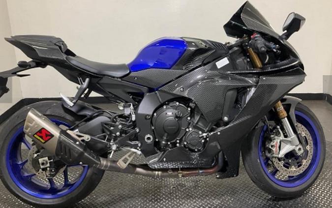 2025 Yamaha YZF-R1
