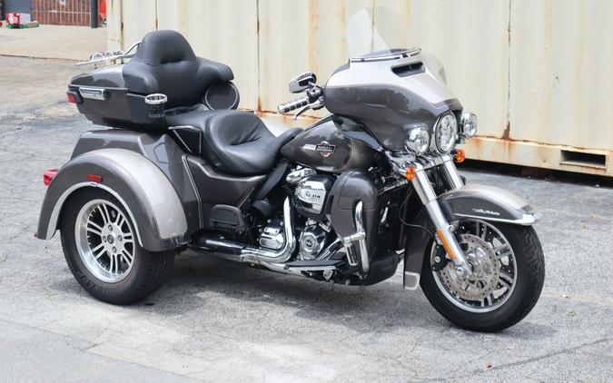 2023 Harley-Davidson Tri Glide Ultra Gray Haze/Silver Fortune
