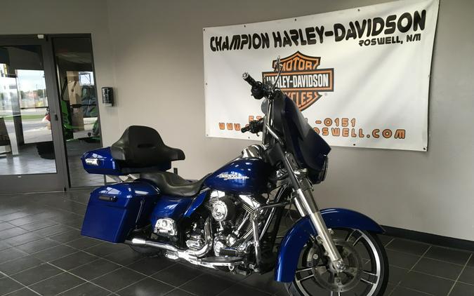 Street Glide®
