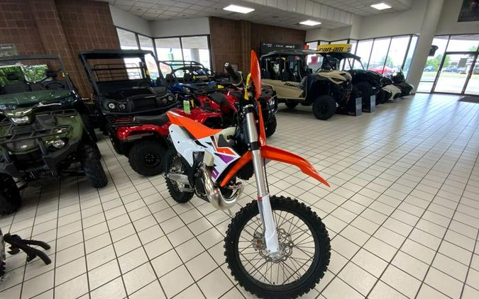 2024 KTM XC 300