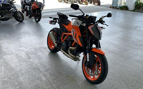 2022 KTM 1290 SUPER DUKE R EVO