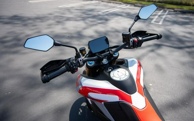 2026 Ducati HYPERMOTARD V2 SP
