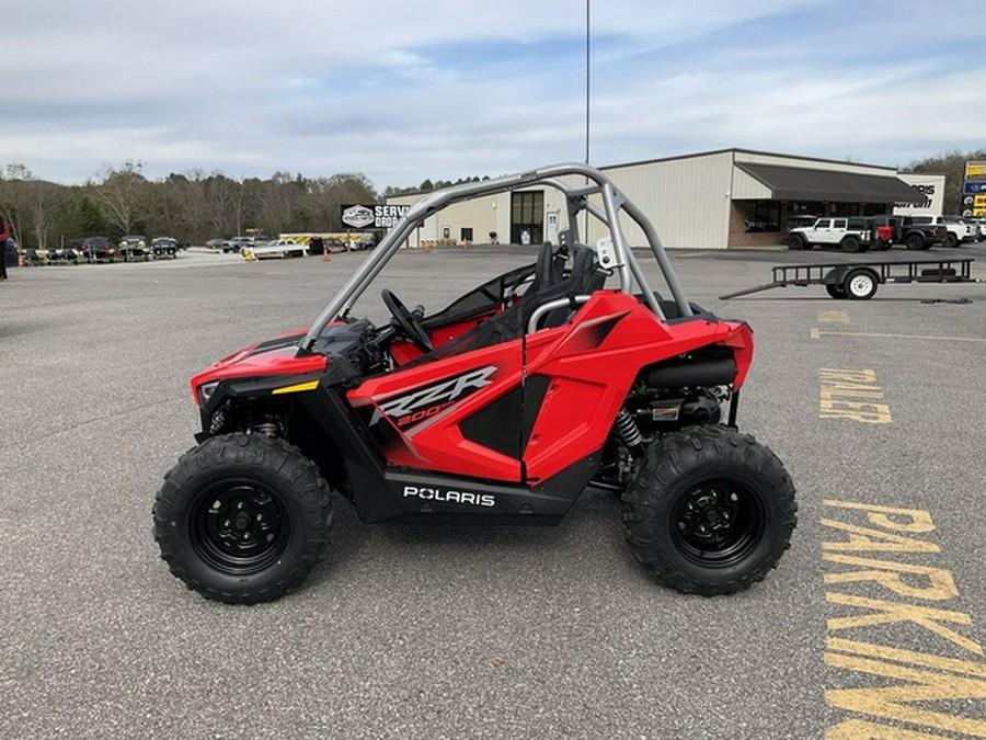 2026 Polaris RZR 200 EFI