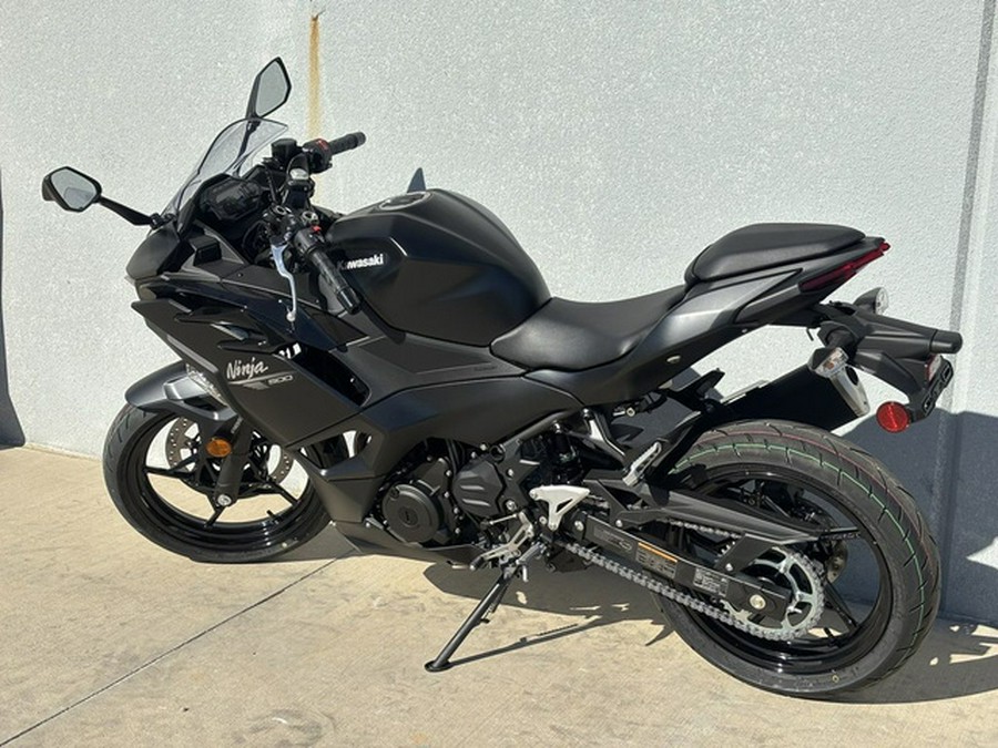 2026 Kawasaki Ninja 500 ABS Metallic Flat Spark Black SE ABS
