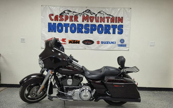 2011 Harley-Davidson® STREET GLIDE FLHXSE2 - UO0806
