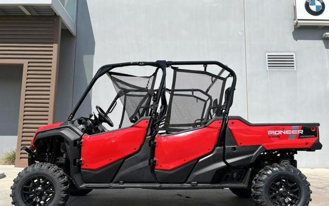 2024 Honda® Pioneer 1000-6 Deluxe Crew