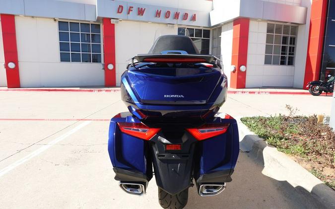 2018 Honda® Gold Wing Tour Pearl Hawkseye Blue