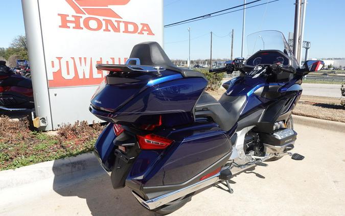 2018 Honda® Gold Wing Tour Pearl Hawkseye Blue