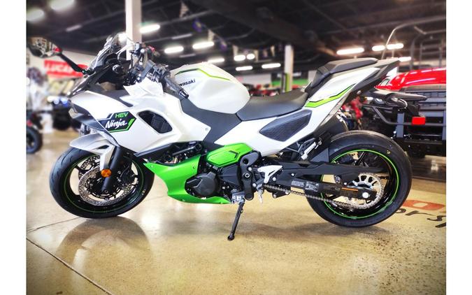 2024 Kawasaki Ninja 7 Hybrid First Look [12 Fast Facts; 40 Pics]