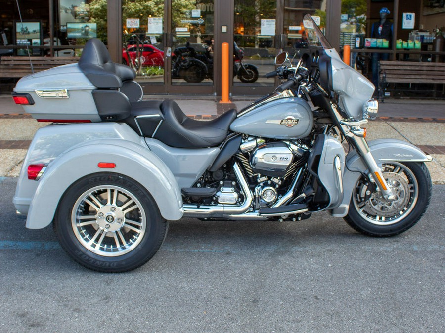 2024 Harley-Davidson® FLHTCUTG - Tri Glide® Ultra