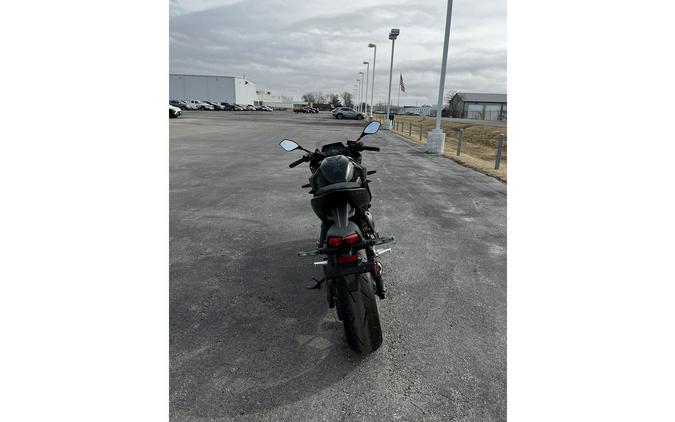 2025 Suzuki GSX-S 8R