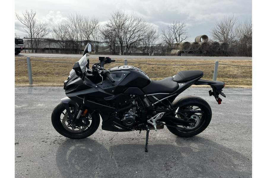 2025 Suzuki GSX-S 8R