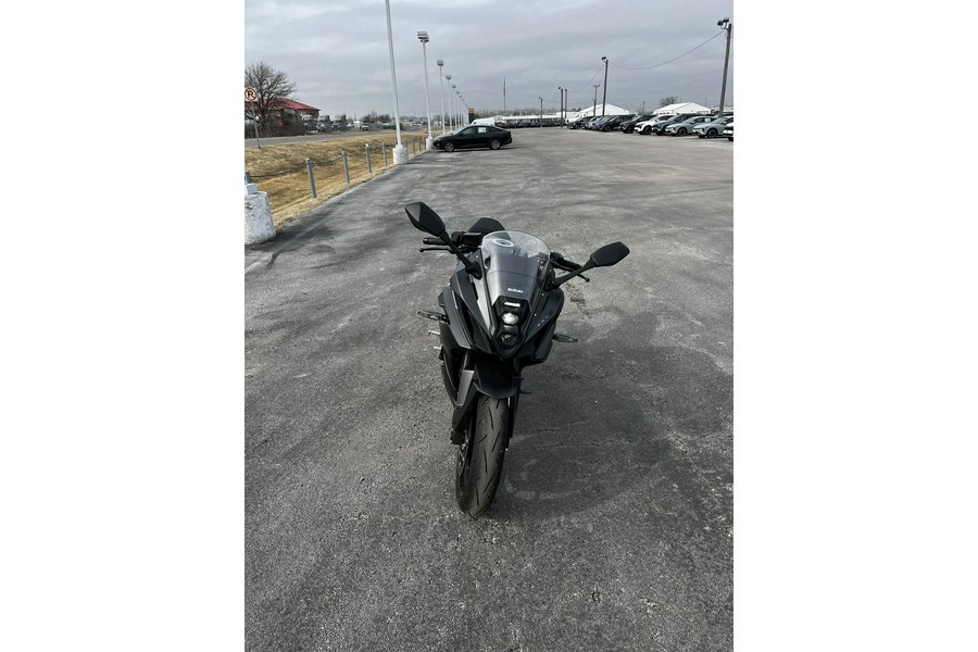 2025 Suzuki GSX-S 8R