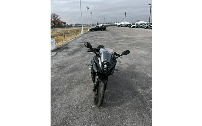 2025 Suzuki GSX-S 8R