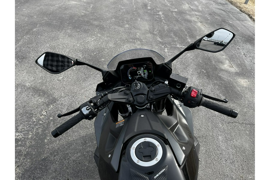 2025 Suzuki GSX-S 8R