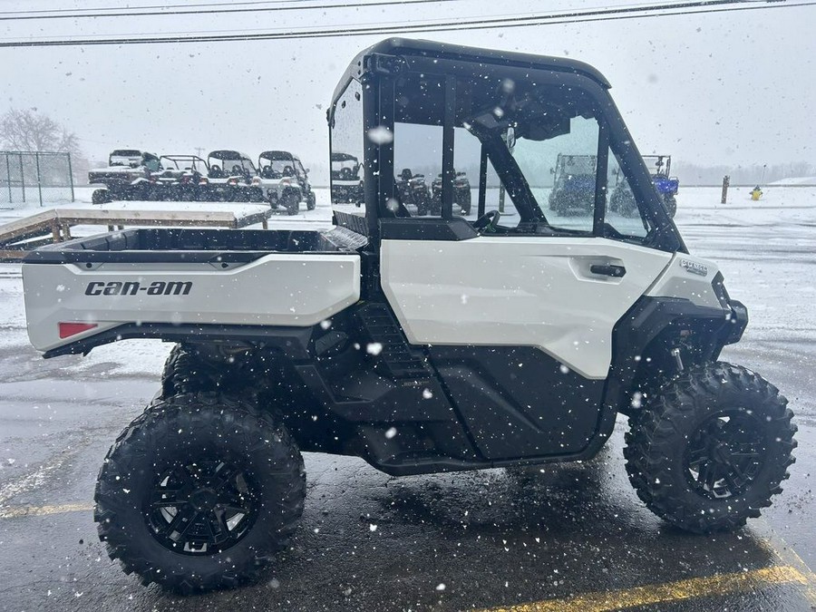 2026 Can-Am® Defender Limited HD11