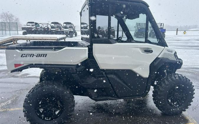 2026 Can-Am® Defender Limited HD11