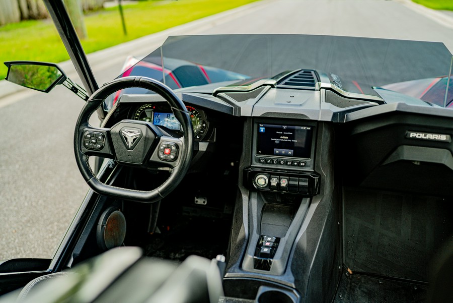 2022 Polaris SLINGSHOT SLR AUTODRIVE