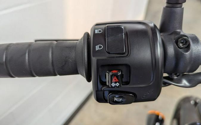 2023 Indian Scout Bobber Sixty Black Metallic