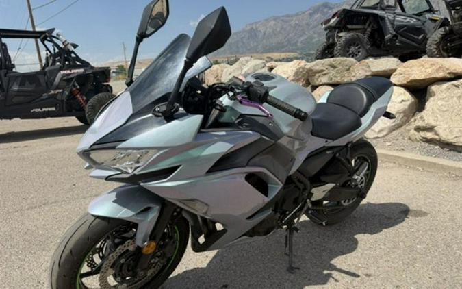 2024 Kawasaki Ninja 650 KRT Edition ABS