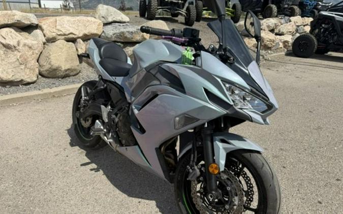 2024 Kawasaki Ninja 650 KRT Edition ABS
