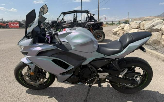 2024 Kawasaki Ninja 650 KRT Edition ABS