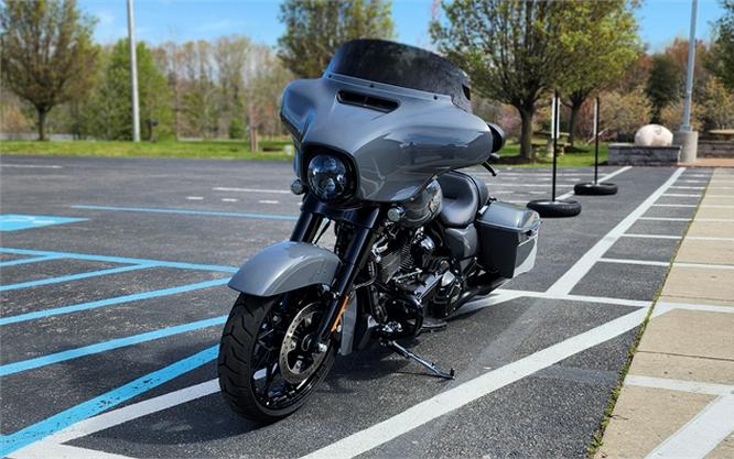 2022 Harley-Davidson Street Glide Special