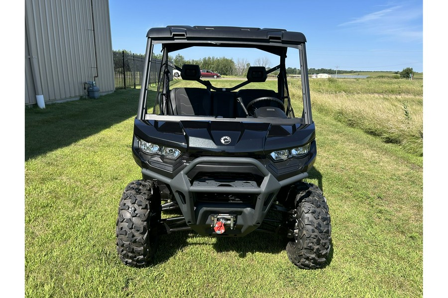 2024 Can-Am SSV DEF XT 62 HD9 BK 24 XT HD9