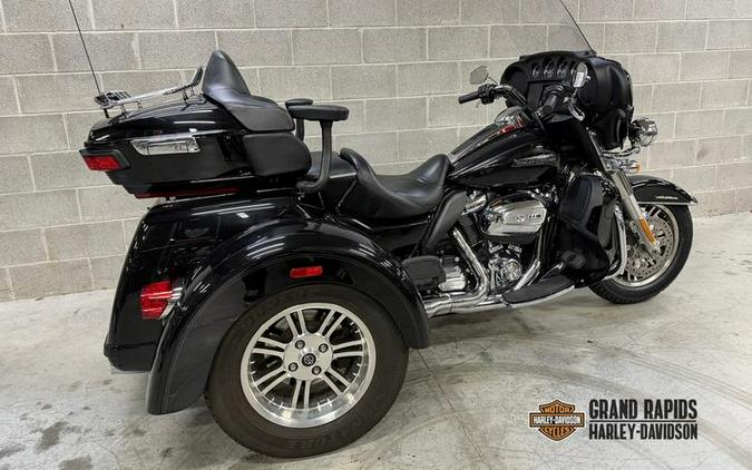 2021 Harley-Davidson® FLHTCUTG - Tri Glide® Ultra