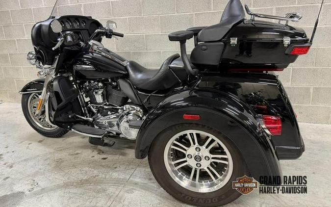 2021 Harley-Davidson® FLHTCUTG - Tri Glide® Ultra