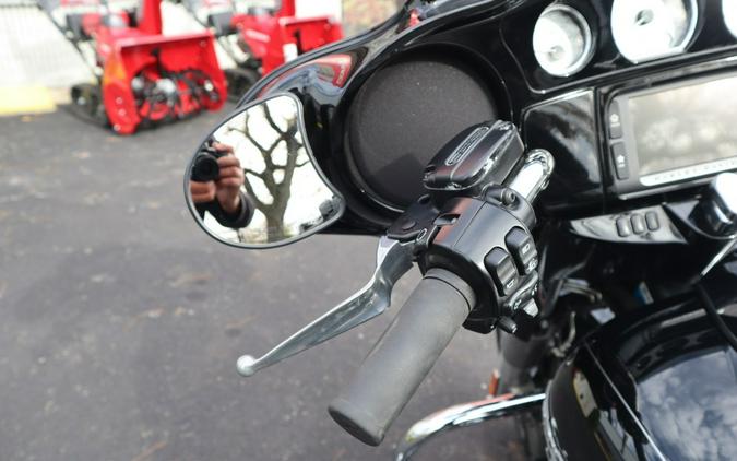 2016 Harley-Davidson® Street Glide® Special