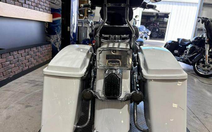 2016 Harley-Davidson® FLSTN - Softail® Deluxe