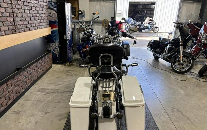 2016 Harley-Davidson® FLSTN - Softail® Deluxe