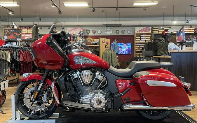 2025 Indian Challenger Limited 112 W/Powerband Audio Sunset R