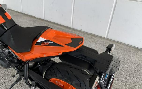 2022 KTM 890 DUKE GP